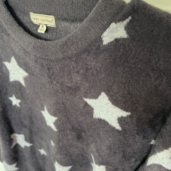 Simply Southern Gray & White Stars Long Sleeve Sweater Polyester Women's Small - Picture 2 of 9